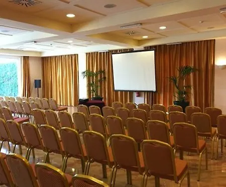 Park Cassia Hotell 4*