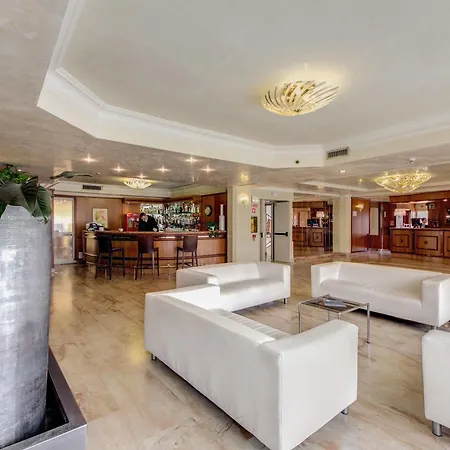Park Cassia 4*
